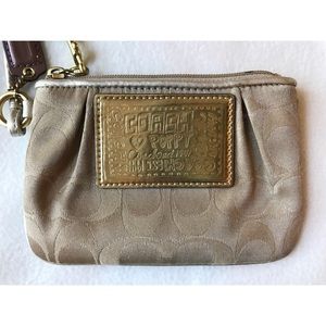 Coach Poppy Wristlet